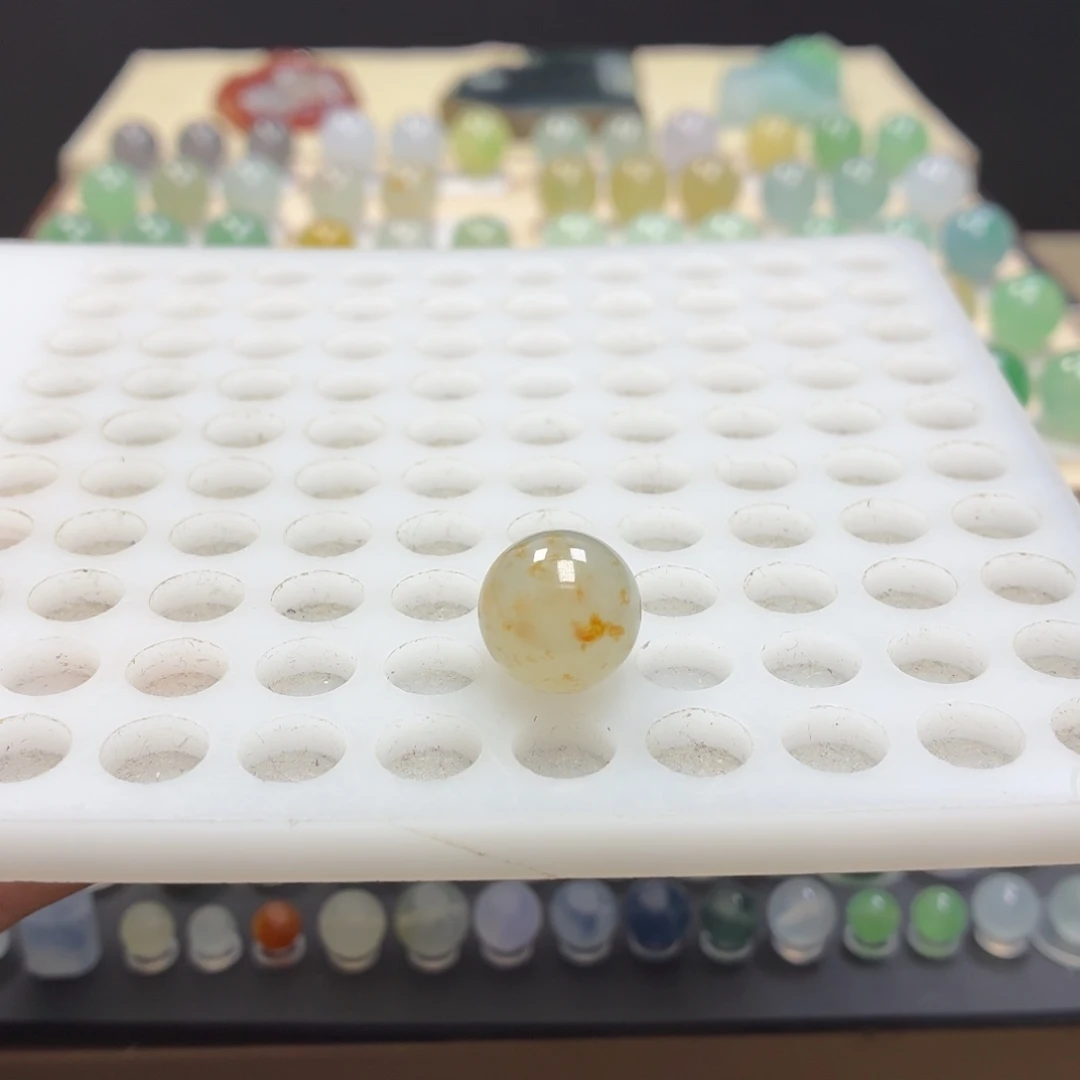 翡翠未镶嵌手链12.7翡翠圆珠