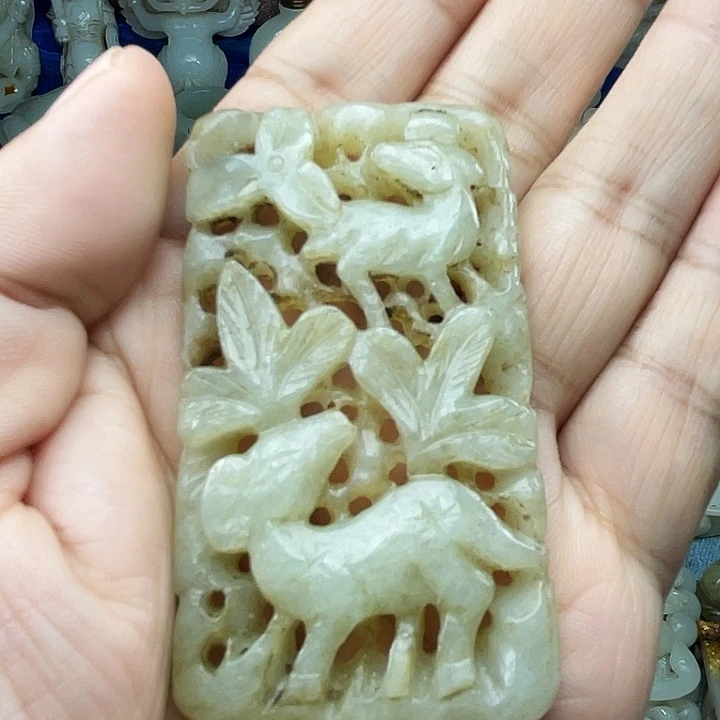 和田玉（青白玉）未镶嵌颈饰