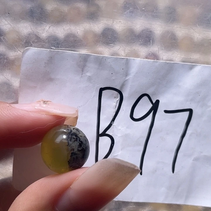 琥珀未镶嵌裸石11.9福利