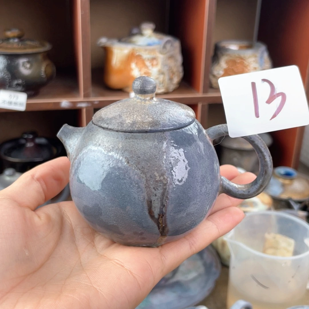 13中白精品龙蛋壶