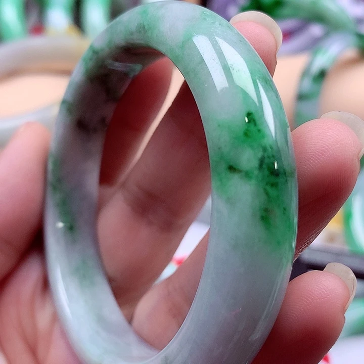 翡翠未镶嵌手镯翡翠