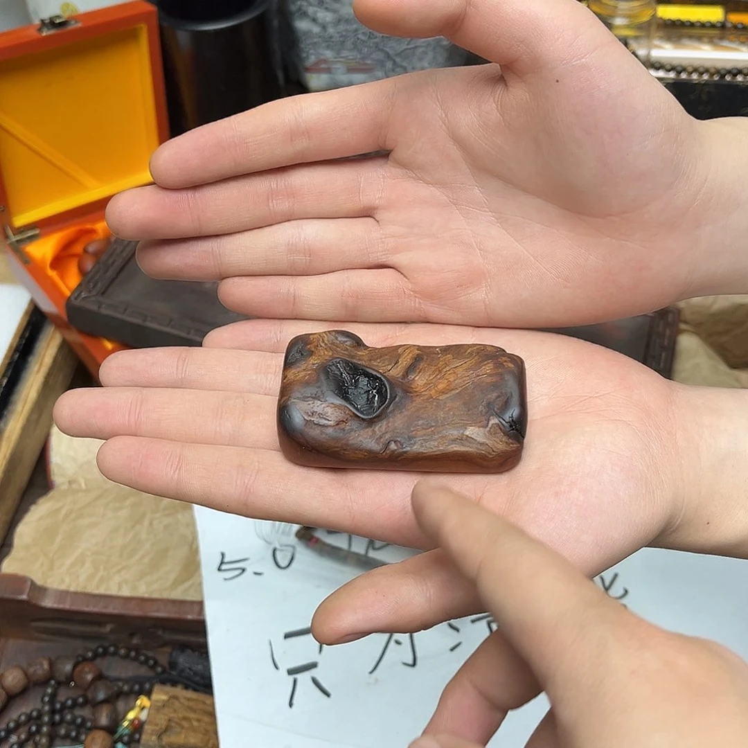 大叶紫檀（黑酸枝木类）