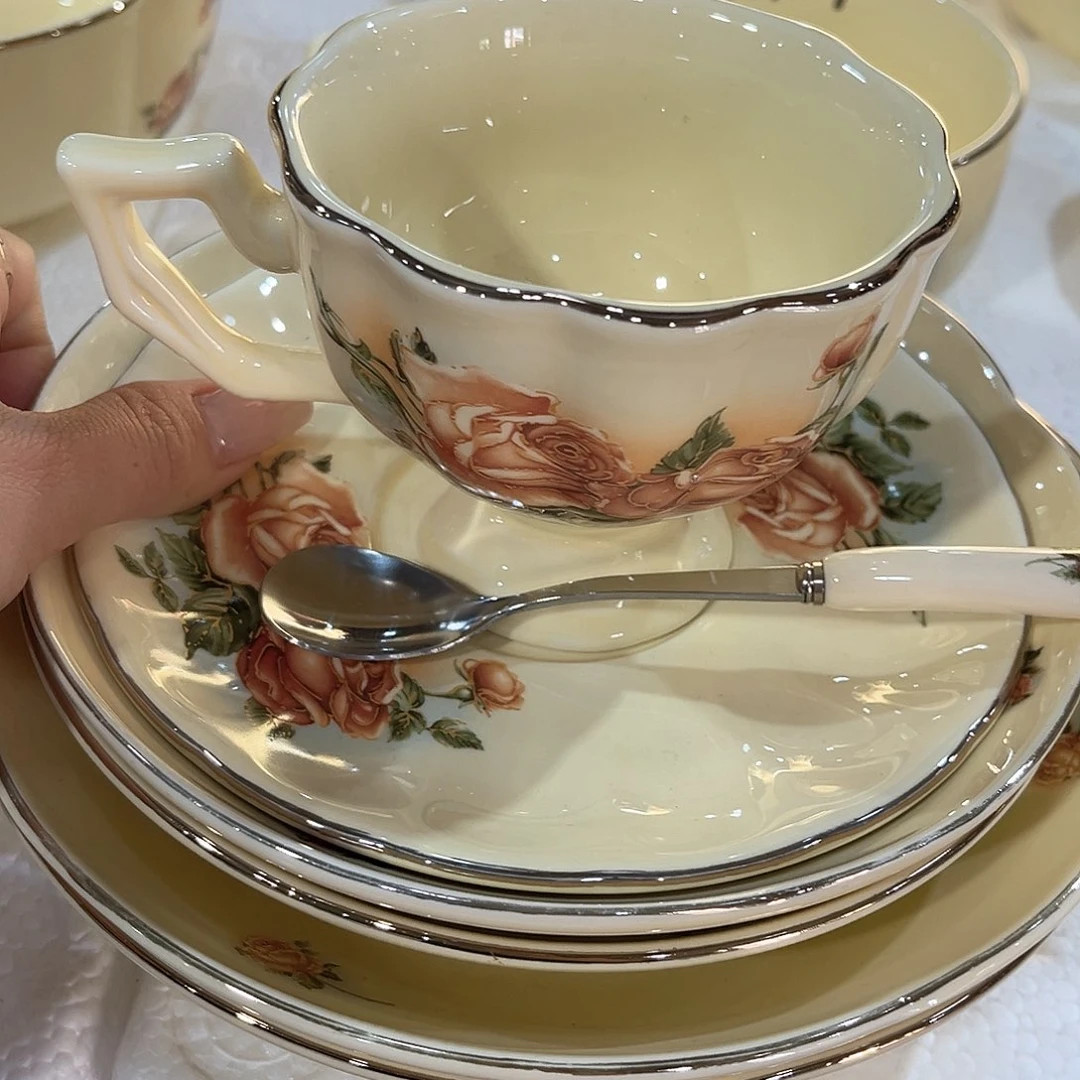 高端陶瓷……………………46