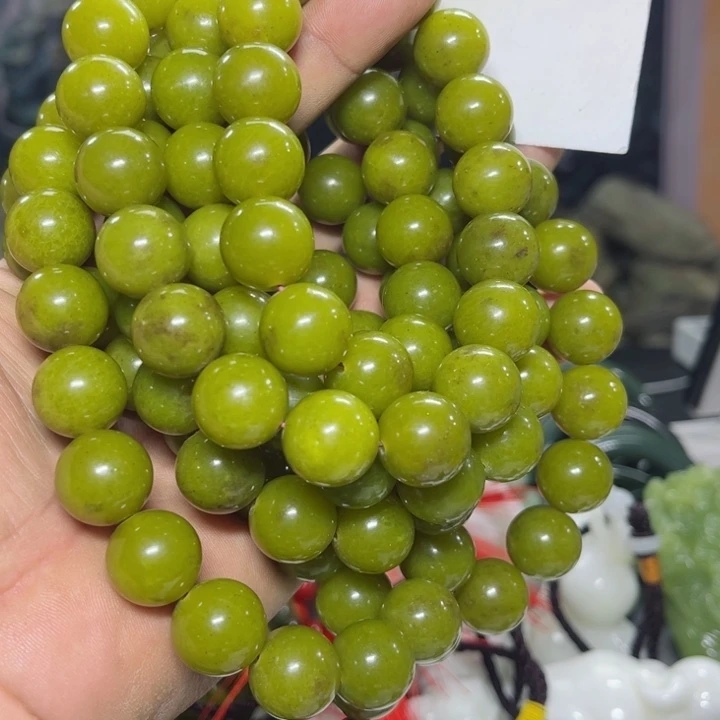 蛇纹石玉项链未镶嵌