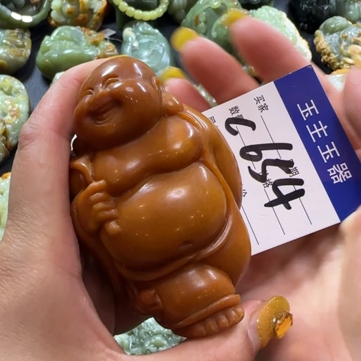 透闪石质玉未镶嵌把件