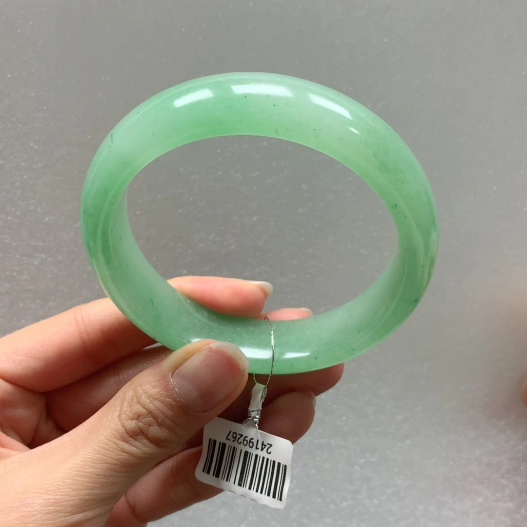 石英质玉手镯未镶嵌大***啦婷婷56+大青啦啦啦