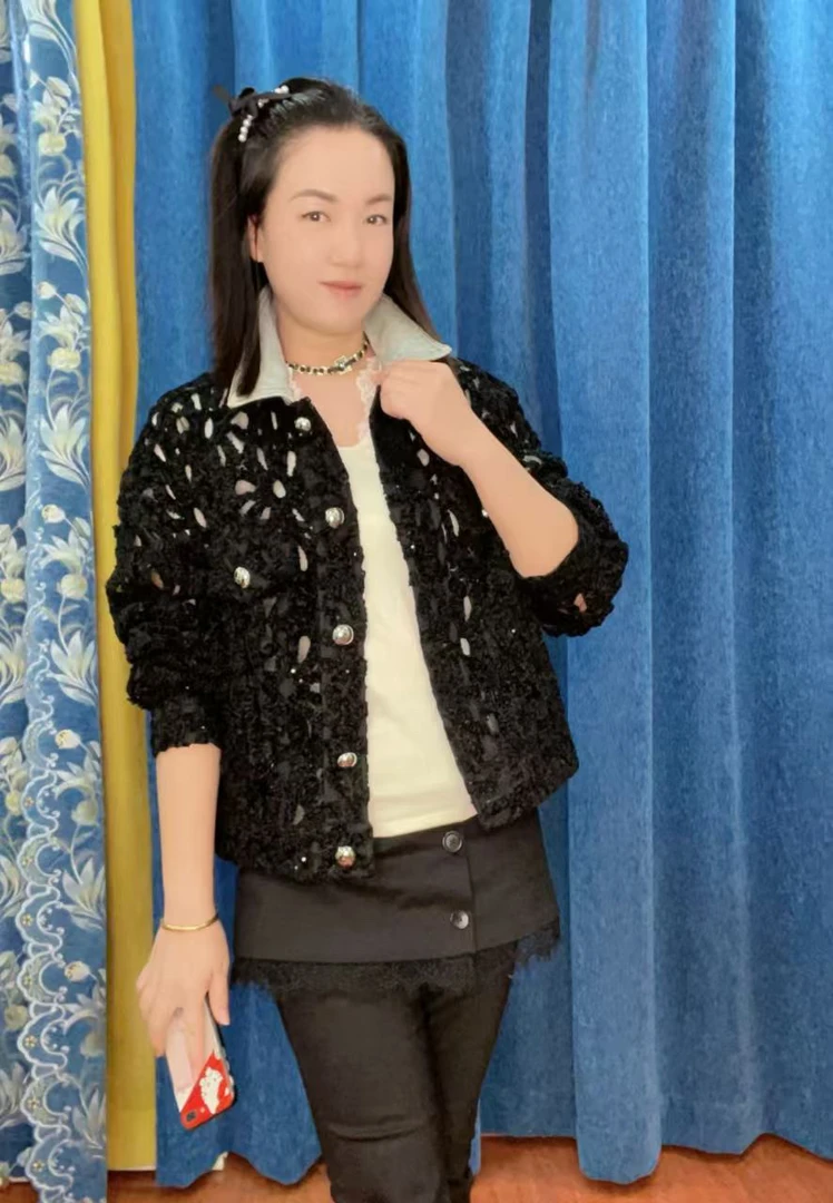 【繁星花语】深圳欧货牛仔领镂空花外套