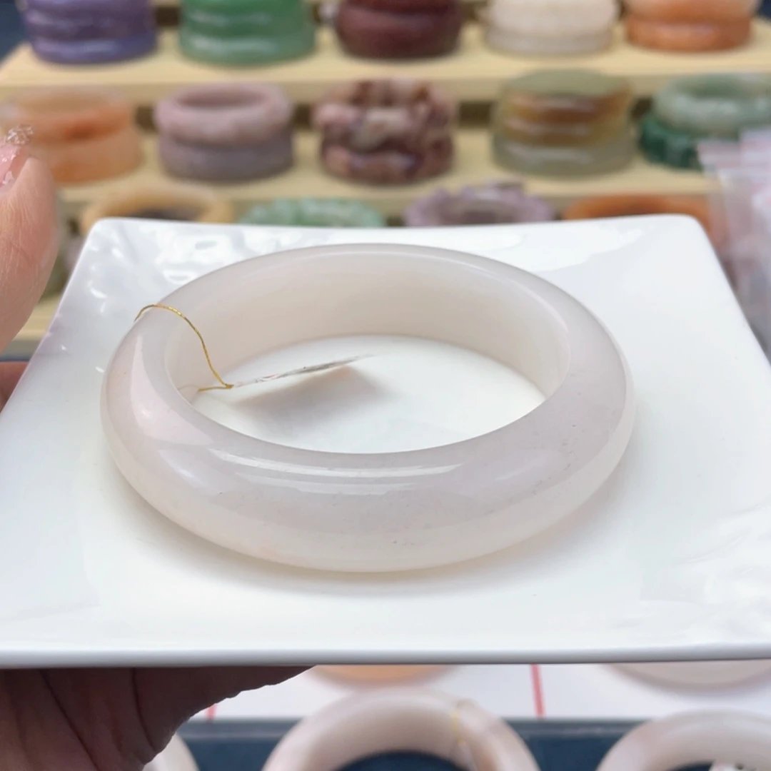 石英质玉未镶嵌手镯62