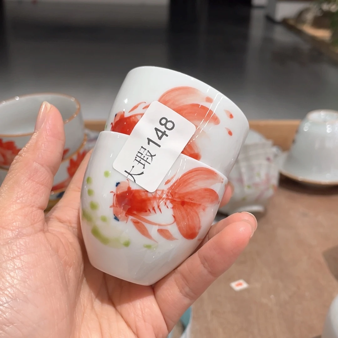 釉下手绘茶具微瑕