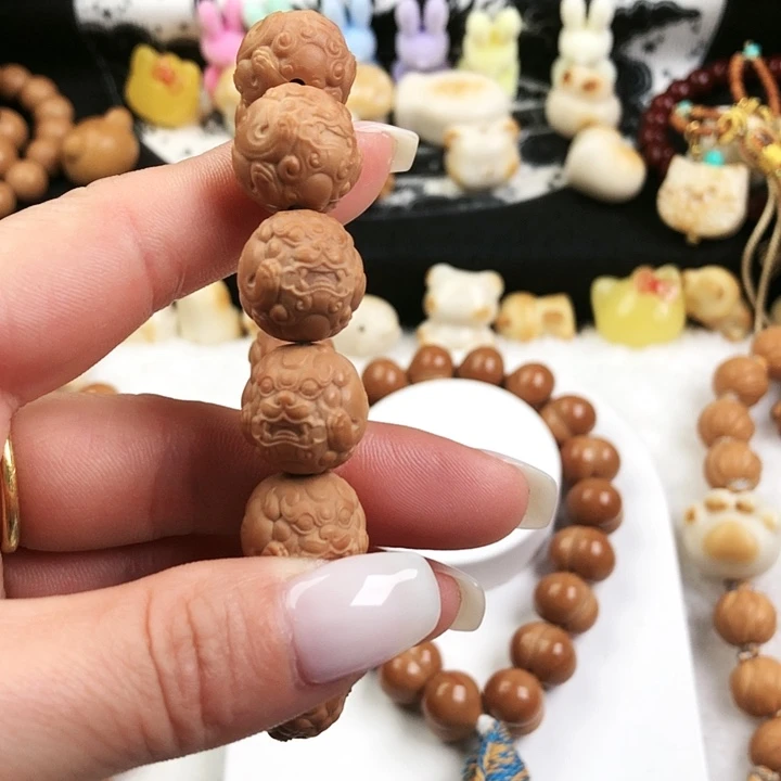 手串/手链核桃商**信貔貅