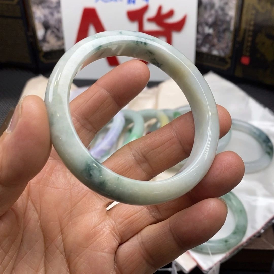 翡翠未镶嵌手镯翡翠手镯58、卡13