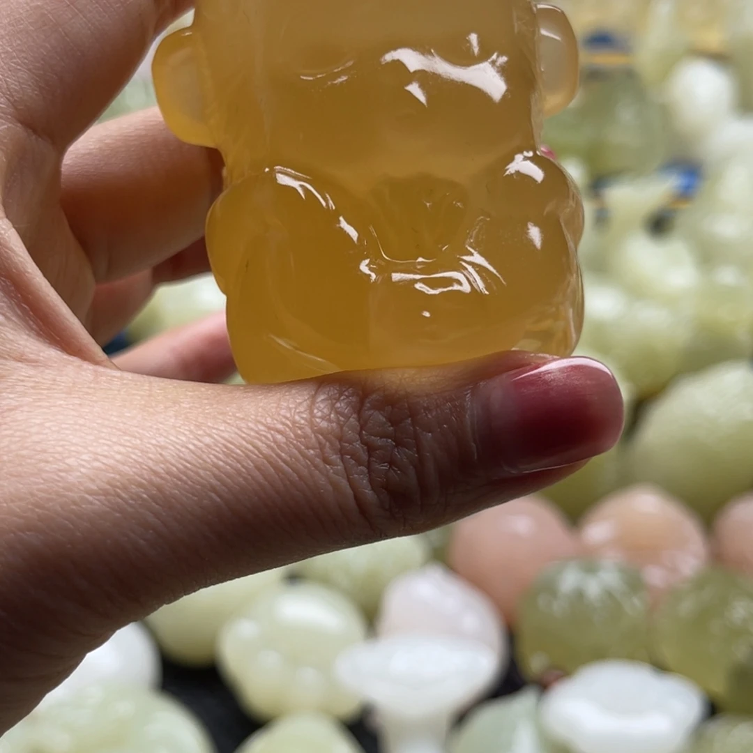 小****天然雕刻桌面小摆件