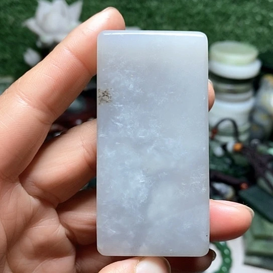 未镶嵌和田玉（糖玉）珠宝半成品