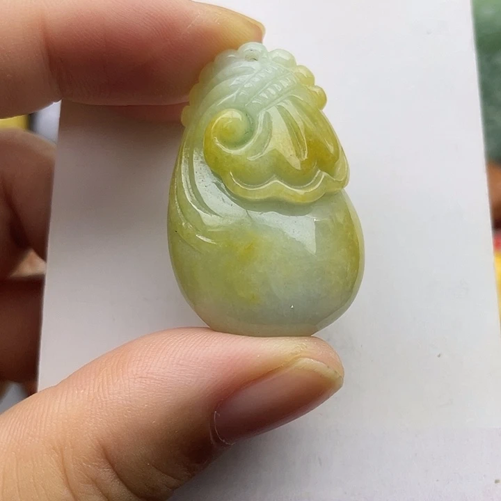 翡翠未镶嵌颈饰天然翡翠