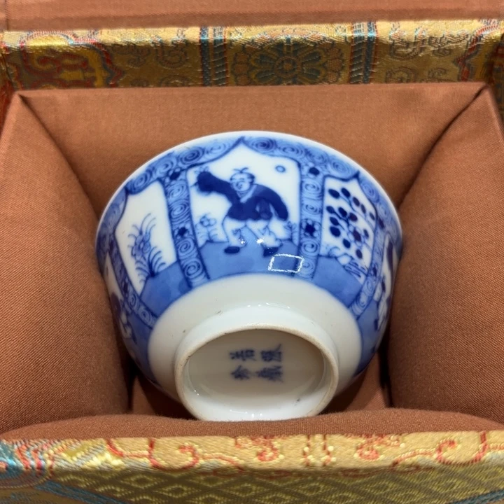 努***梦陶摆件精美的陶瓷摆件……