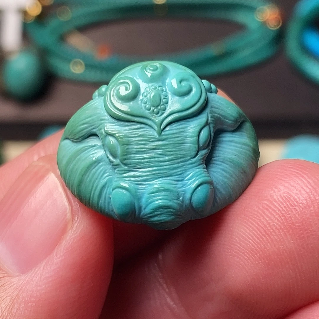 绿松石未镶嵌颈饰