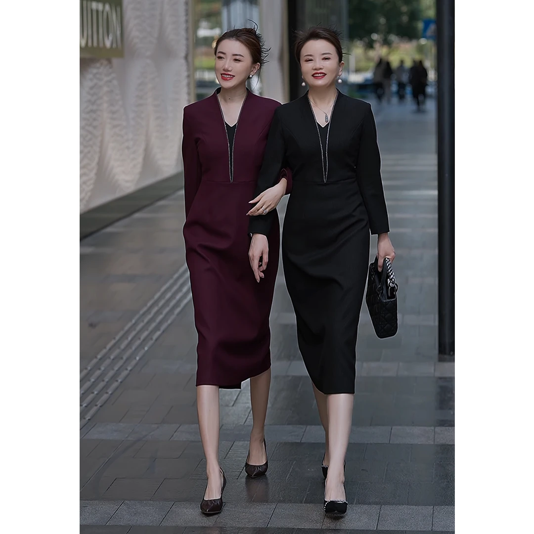 唯伊公馆春季新款女V领气质夹钻优雅修身轻职范时尚连衣裙98564