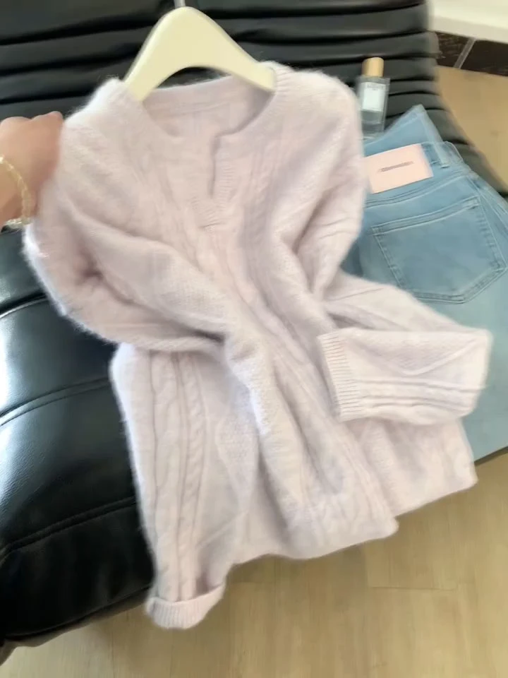 韩系温柔风粉色麻花毛衣女秋冬加厚设计感小众宽松软糯针织衫上衣