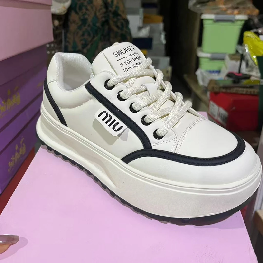 0272  新款休闲百搭板鞋
