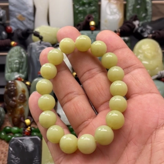 和田玉颈饰未镶嵌