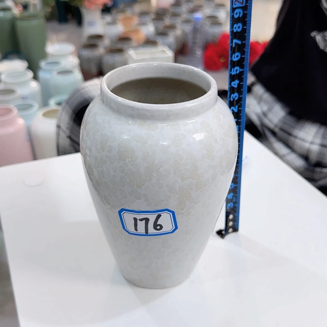 176号小花瓶陶瓷高16厘米一个