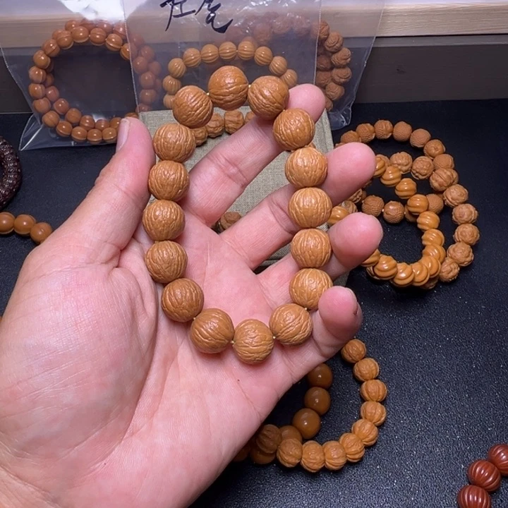 打***人猴头核桃手串风雨