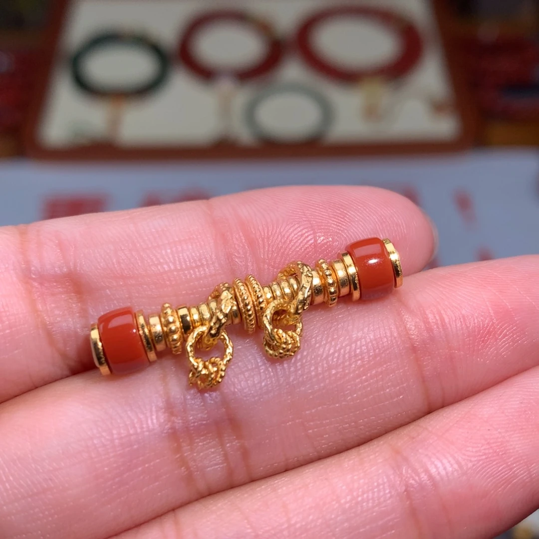 南红玛瑙未镶嵌颈饰