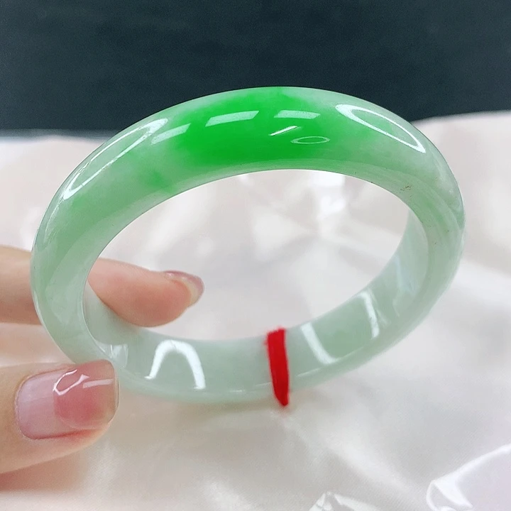 翡翠未镶嵌手镯圈55.6，54023