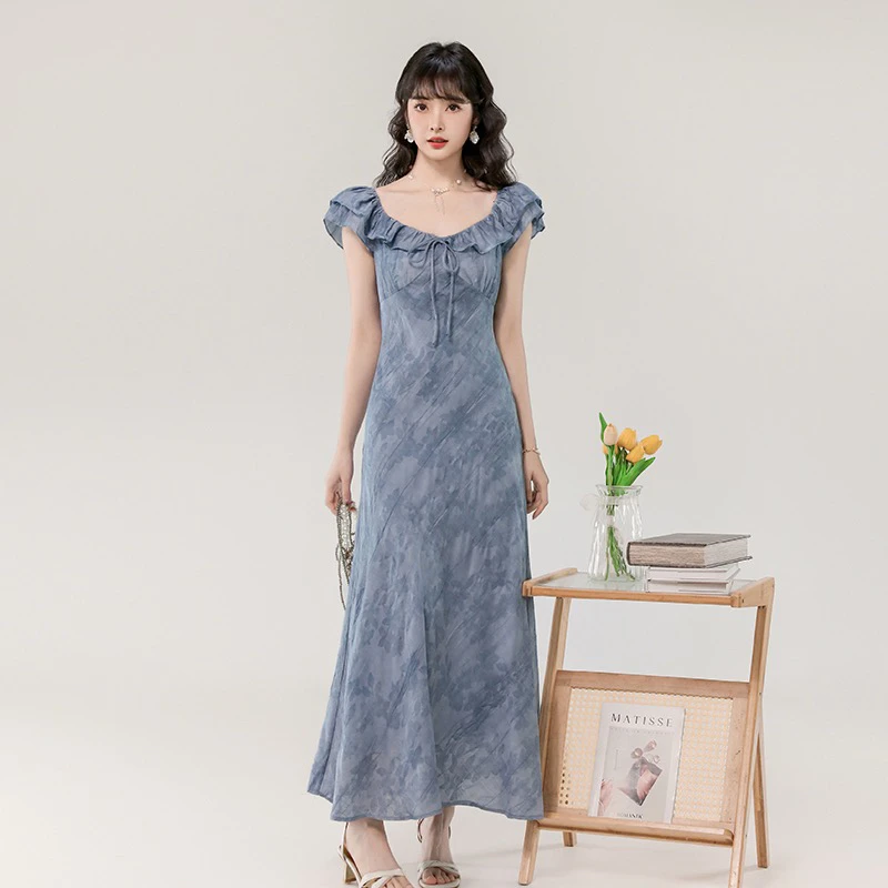 茶歇法式温柔风复古蓝色晕染荷叶领连衣裙漂亮独特收腰a字长裙子