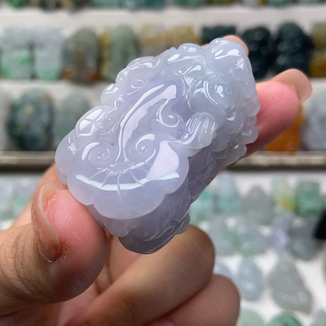 翡翠未镶嵌吊坠(赠链)口含珠