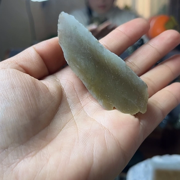 和田玉（糖玉）未镶嵌把件