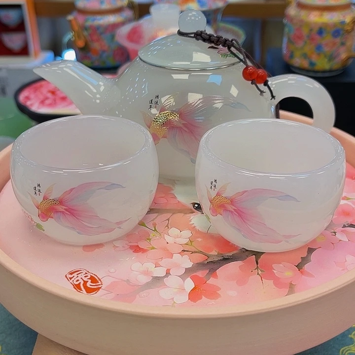 段泥茶杯吧啦吧啦的说我