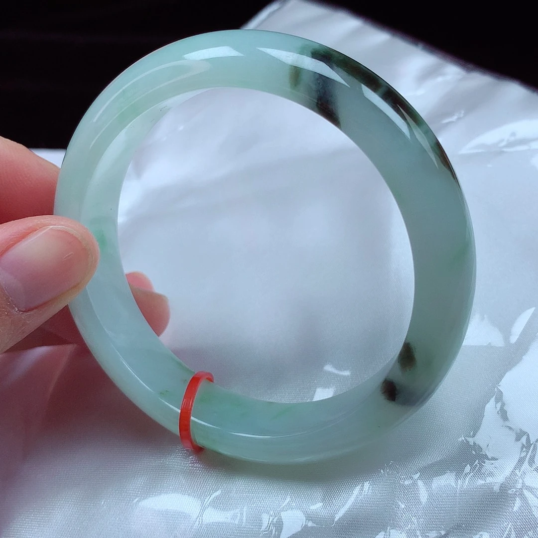 翡翠手镯未镶嵌58-59圈