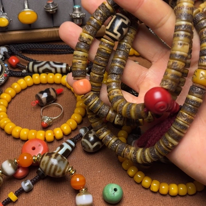 颈饰玻璃小元素哈哈哈