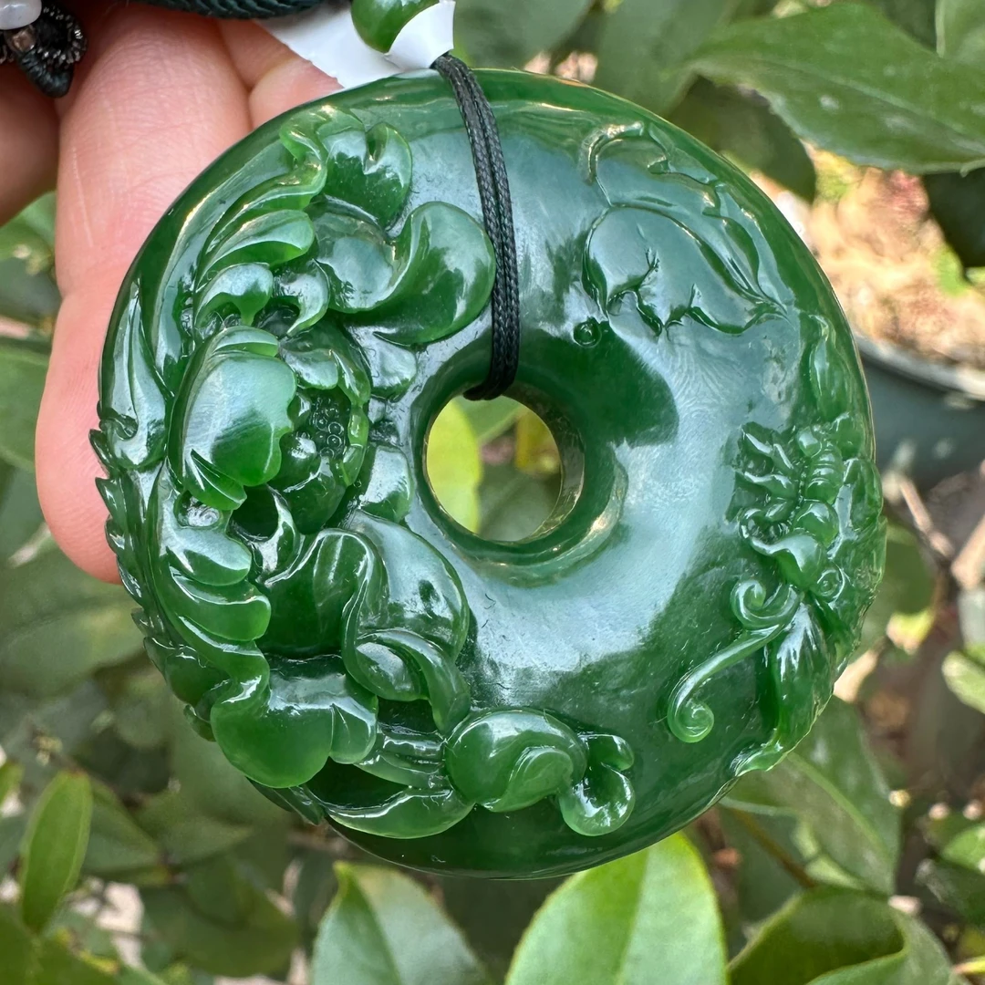 和田玉大平安扣帝王绿七号矿项链卡52