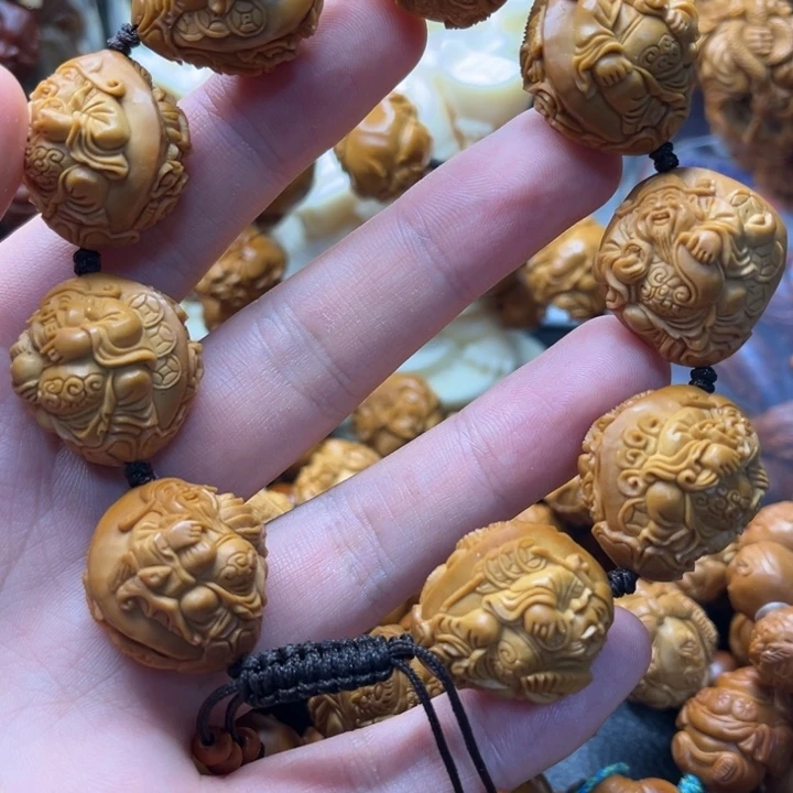 橄榄核手串/手链魚*龙财神。2.4