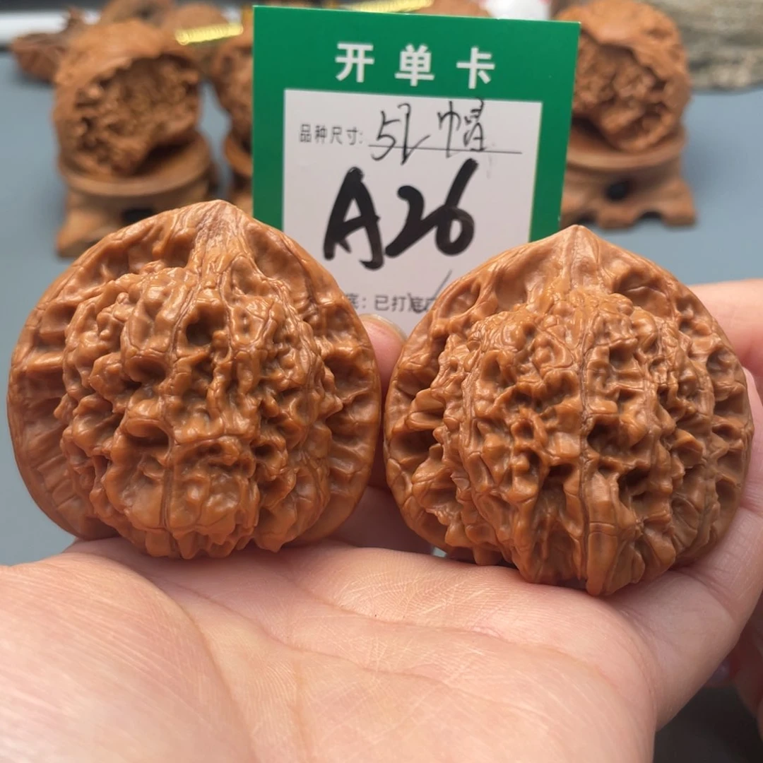 吊坠桃核文玩核桃