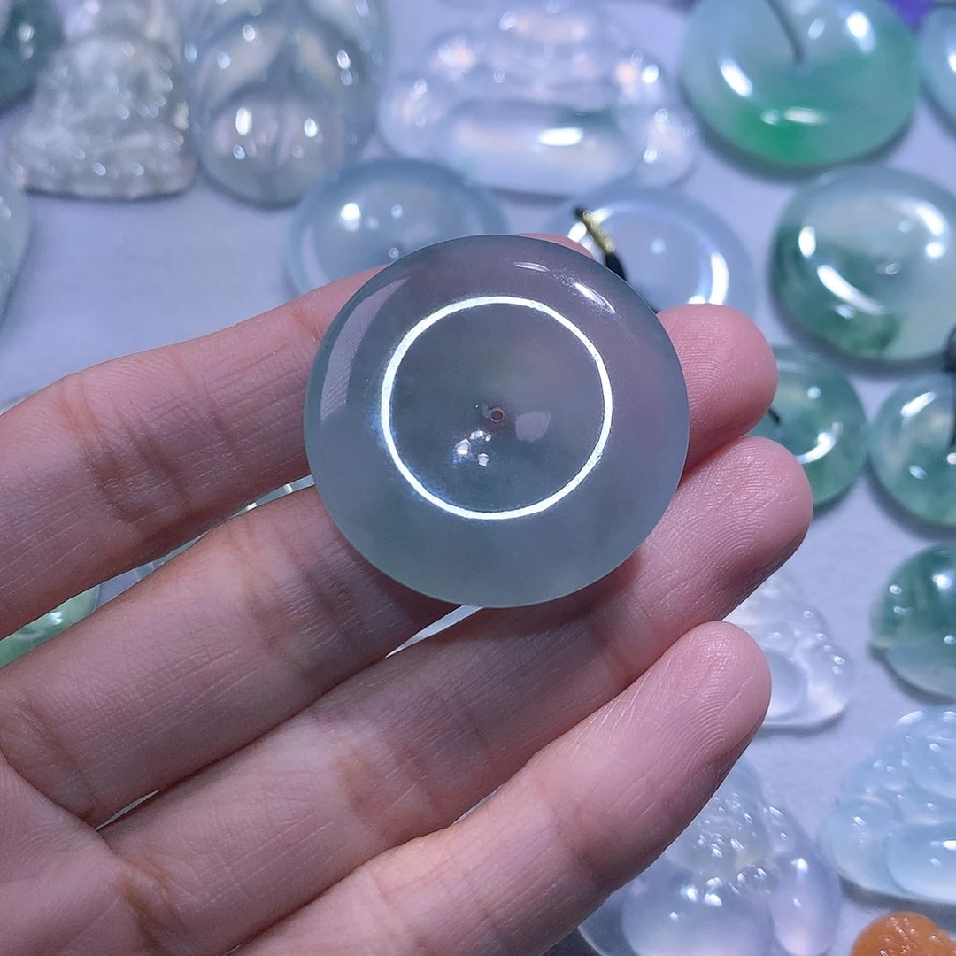 【闪购商品】翡翠颈饰未镶嵌扣