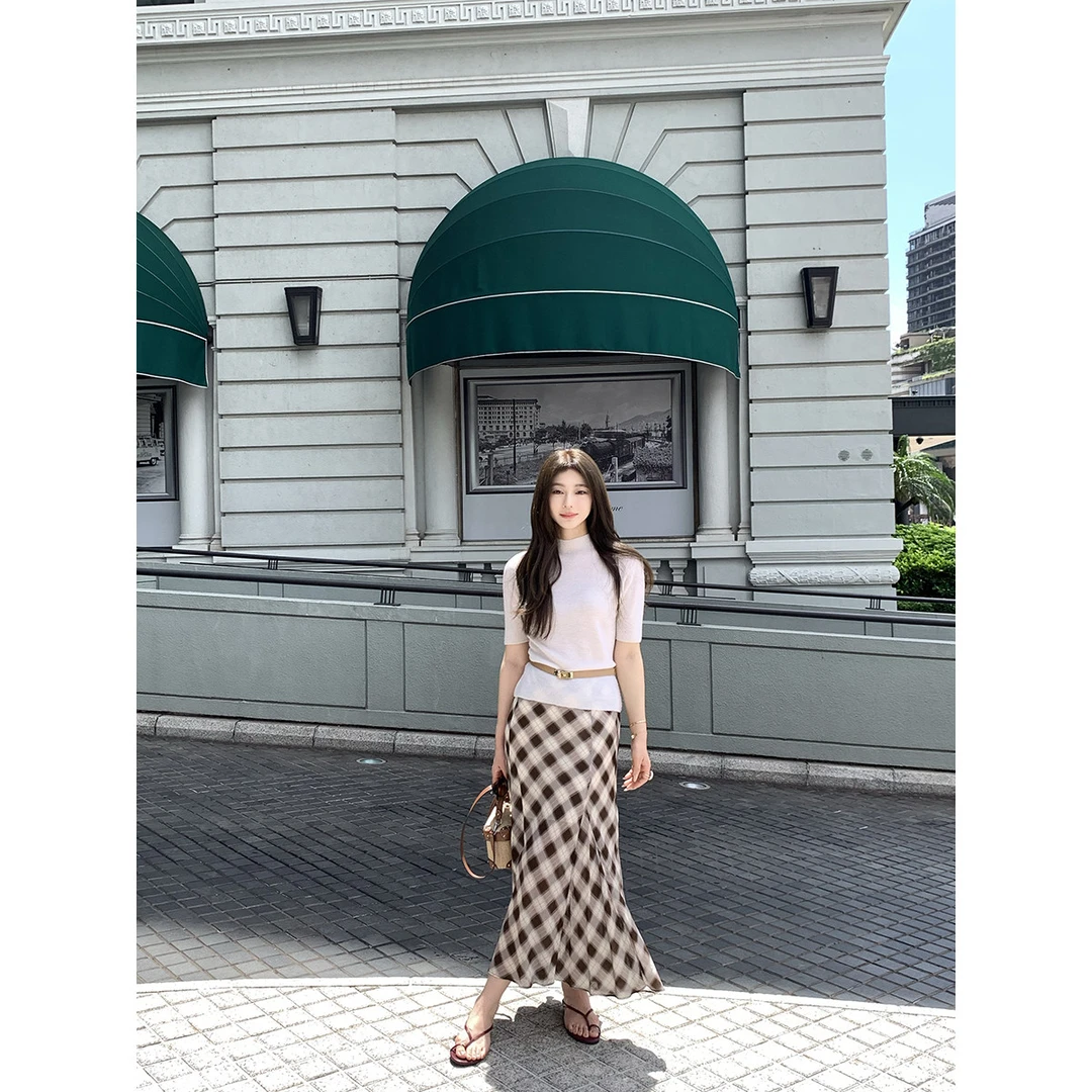 安酒月 羊毛无缝鱼骨纹半高领中袖女韩系休闲百搭针织衫上衣