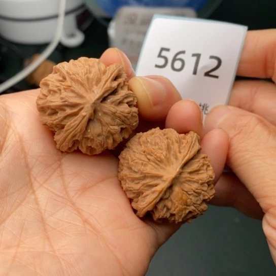 把件文玩核桃33苹果园手捻5612