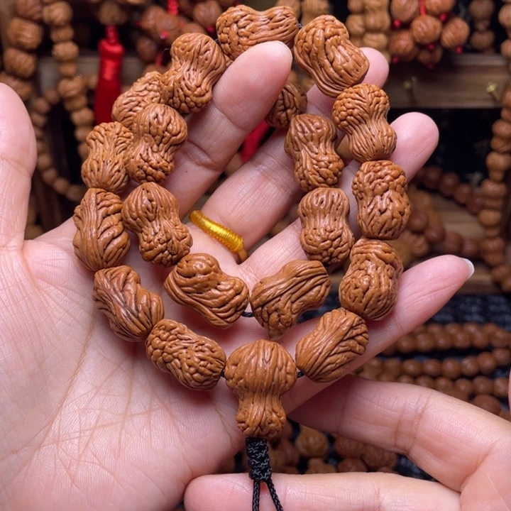 木质类龙纹桃枭挂件