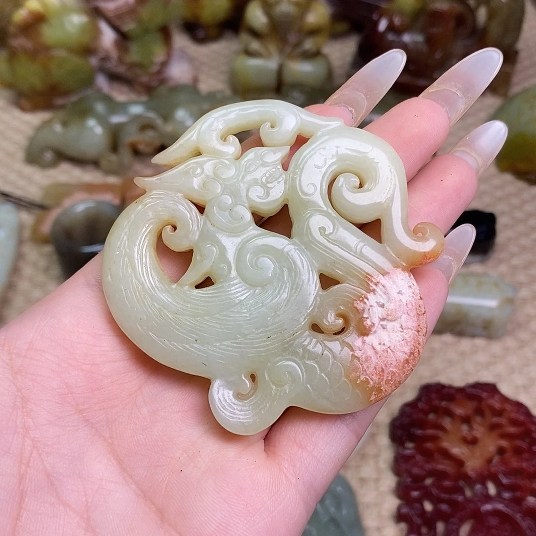 未镶嵌蛇纹石玉颈饰