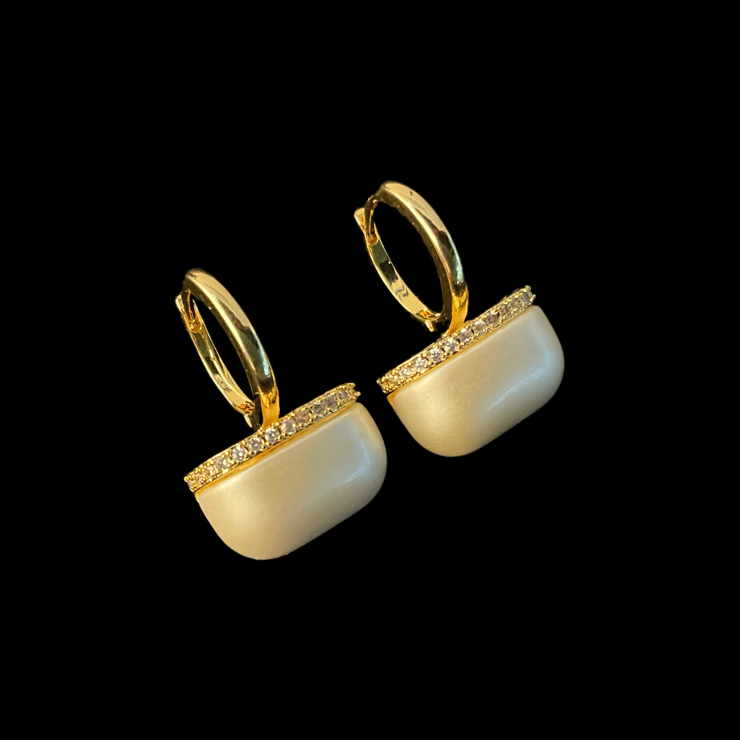 合金耳饰 耳圈小香风女轻奢个性金色气质小众复古耳环欧美风百搭