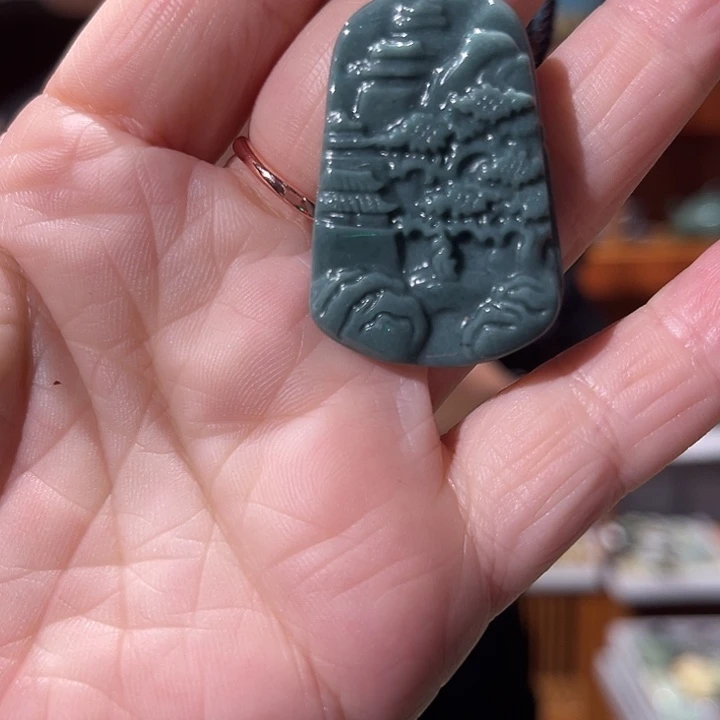 颈饰未镶嵌和田玉（糖玉）