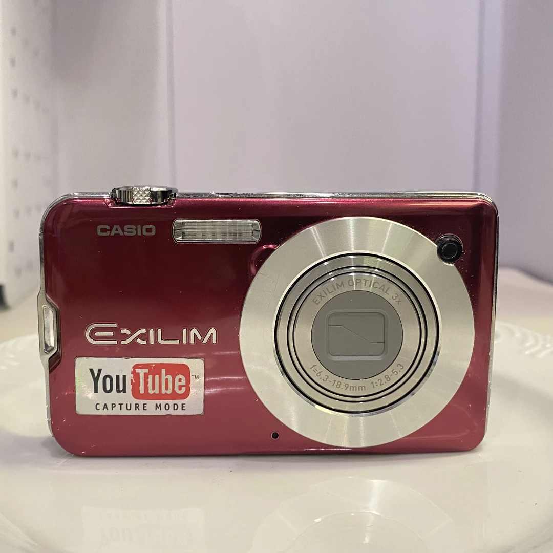 9新 Casio/卡西欧 卡西欧S10冷白皮1000万像素4倍变焦数码ccd