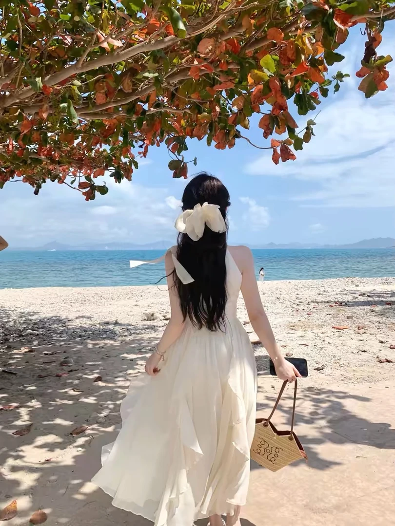 【浪漫香榭】法式挂脖花朵连衣裙度假仙女裙薄纱气质长裙