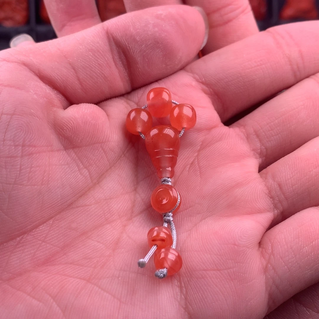 南红玛瑙樱桃红套装未镶嵌