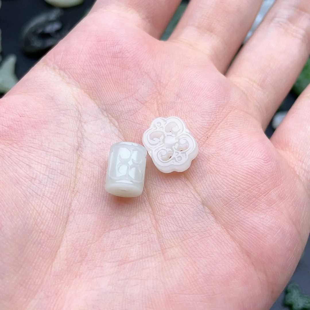 【闪购商品】颈饰未镶嵌和田玉孙*财