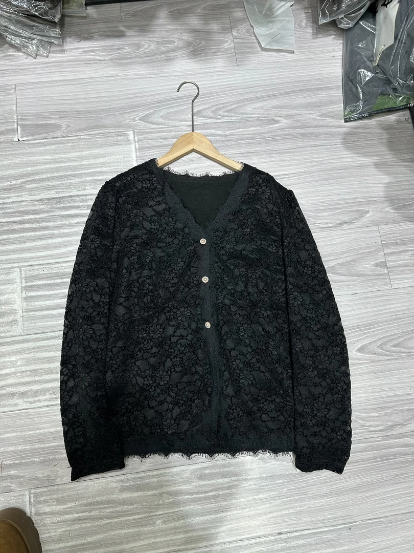 知名度～大码蕾丝上衣可穿到200斤