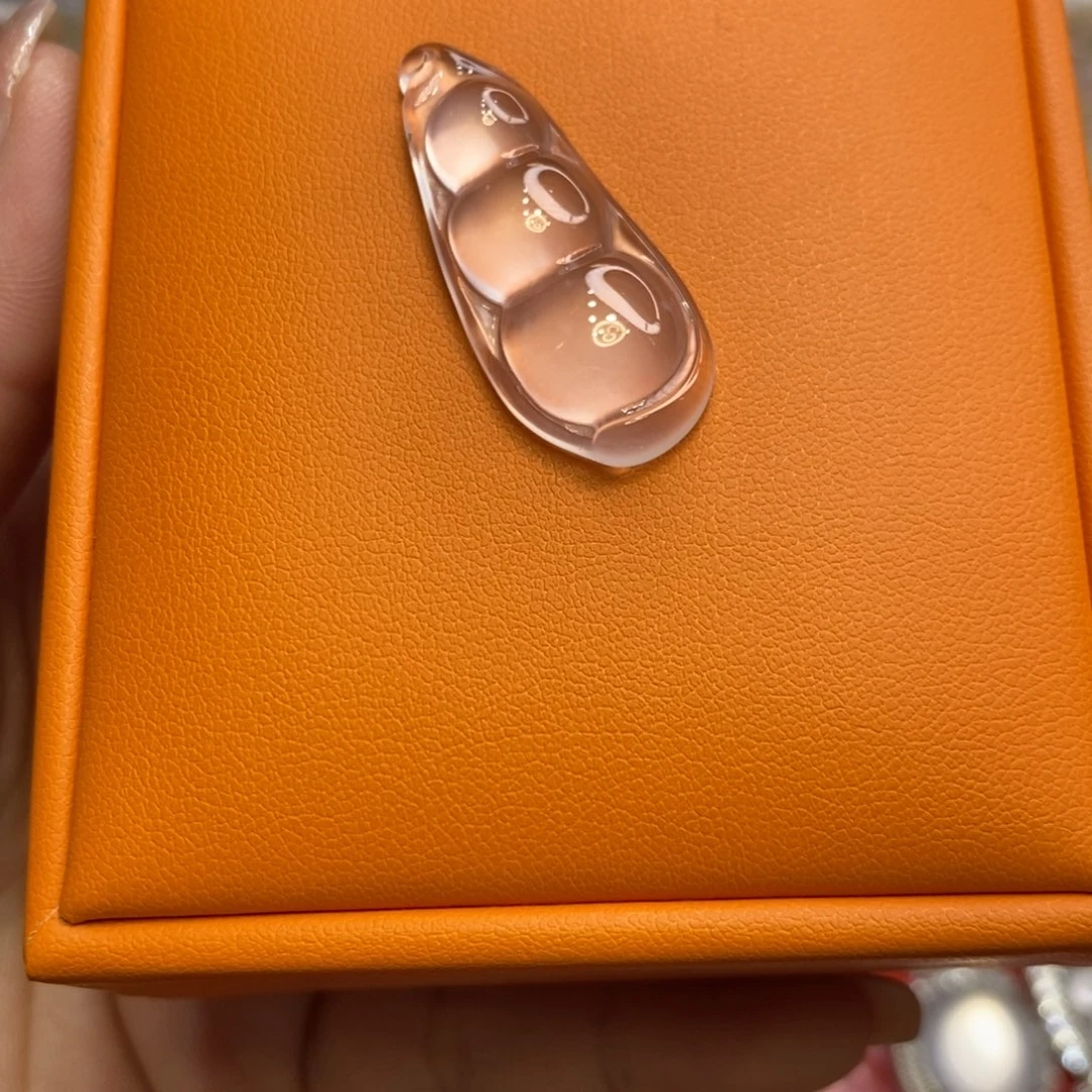 石英质玉未镶嵌吊坠